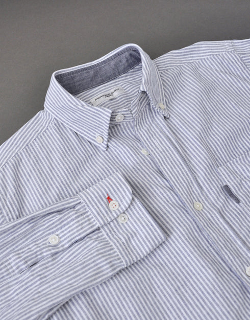 オックスフォードのボタンダウンシャツ