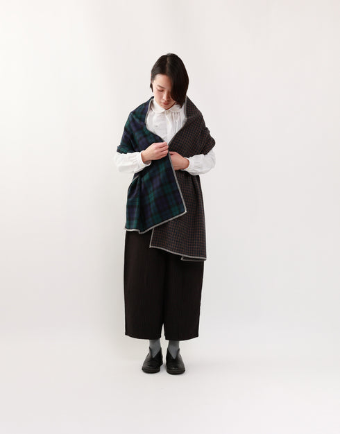 ウールチェックの巻きもの
