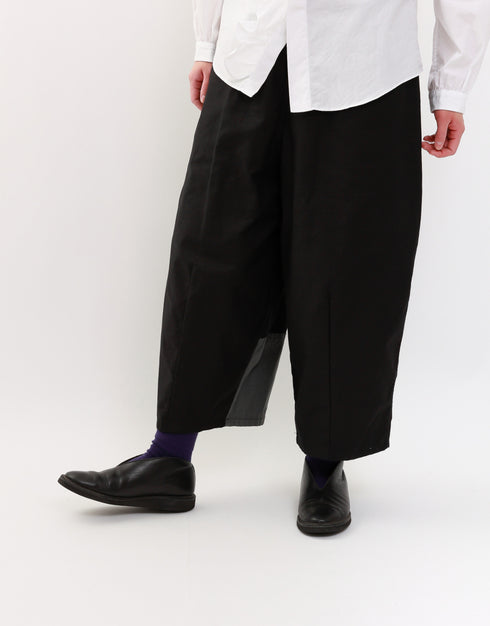 バックサテンの切替バルーンパンツ