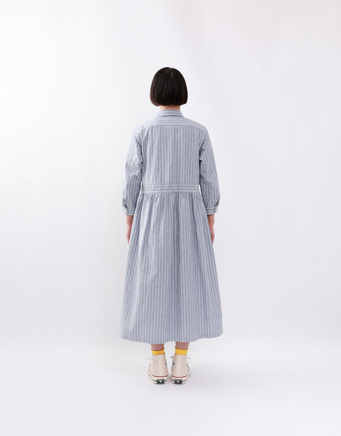 オックスストライプのギャザーシャツドレス