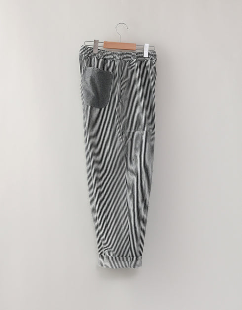 デニムのバックラインパンツ