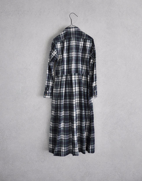 コットンネルタータンのギャザーワンピース