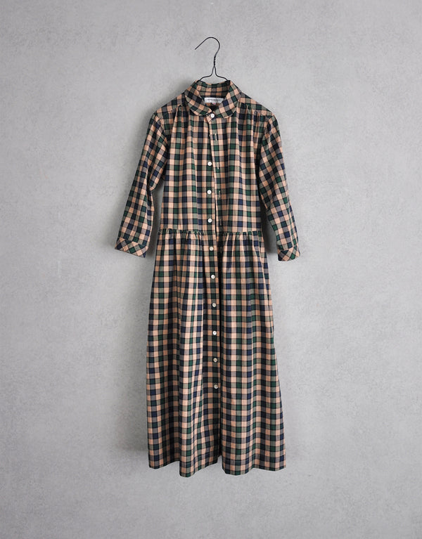 チェックのギャザーワンピース