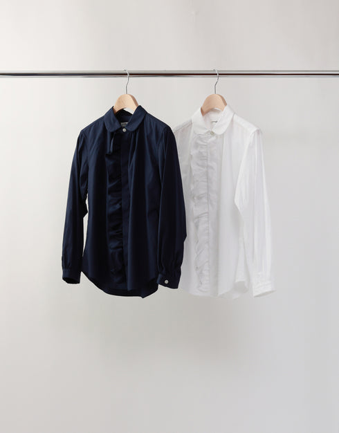 コットンブロードのフリルシャツ