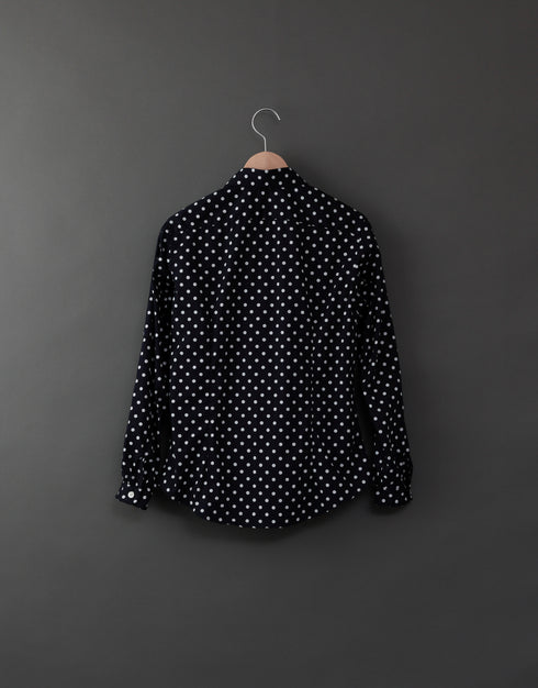 コットンブロードのネックギャザーシャツ