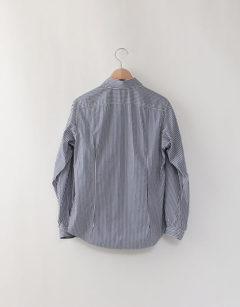 コットンブロードのネックギャザーシャツ