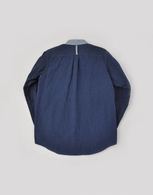 インディゴオックスのカーブラインシャツ