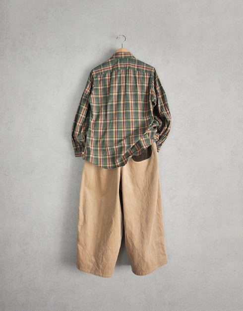 ストレッチコーデュロイのバルーンパンツ