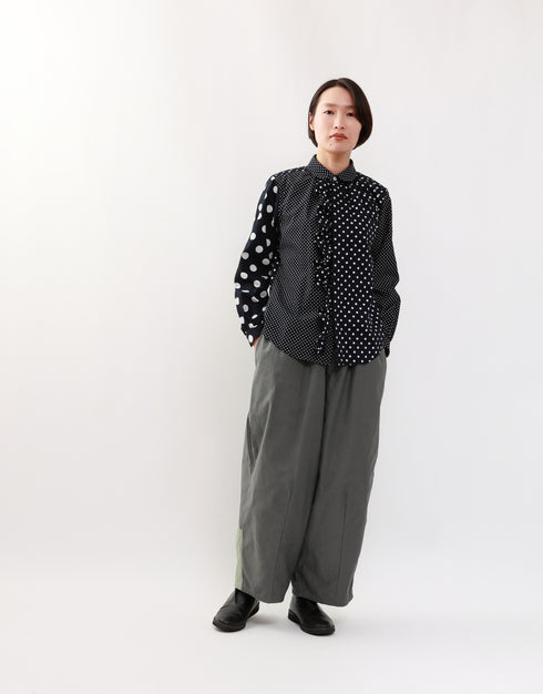 バックサテンの切替バルーンパンツ