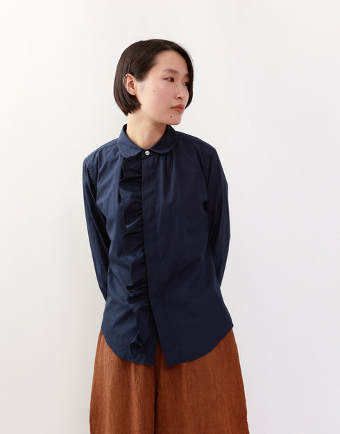 コットンブロードのフリルシャツ