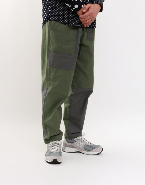 バックサテンのパッチワークパンツ