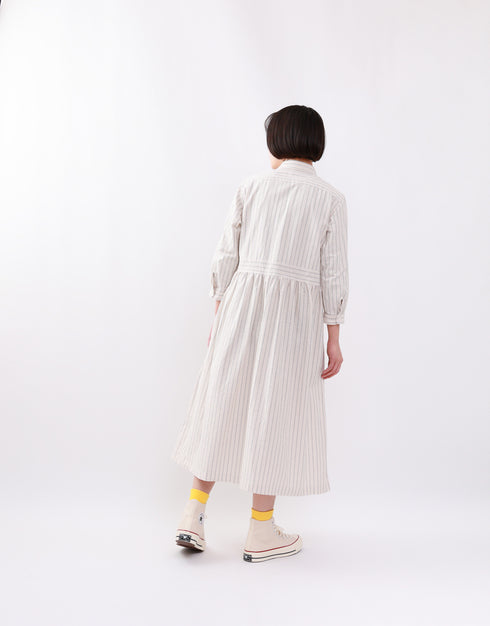 オックスストライプのギャザーシャツドレス