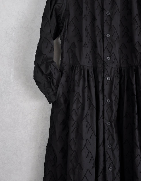 三角カットジャカードのシャツドレス