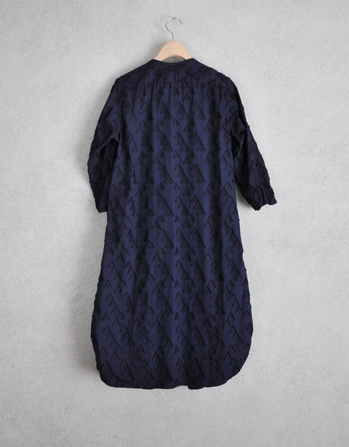 三角カットジャカードのトリミングドレス