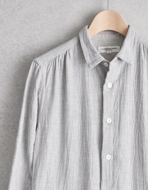 ダブルクロスのギャザーシャツドレス