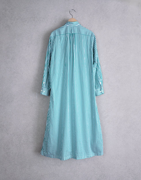 ストライプの8ギャザーシャツドレス