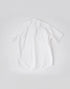 くるみボタンの半袖シャツ