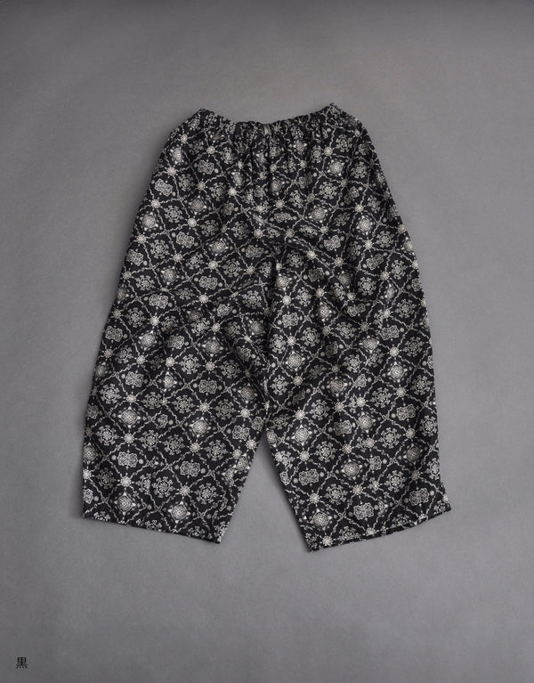 リネンのバルーンパンツ