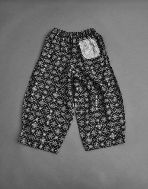 リネンのバルーンパンツ