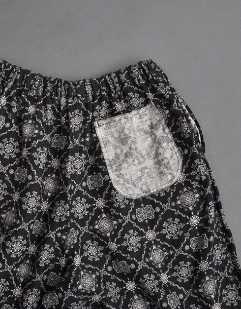 リネンのバルーンパンツ