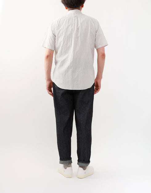 シアサッカーの半袖ボタンダウンシャツ