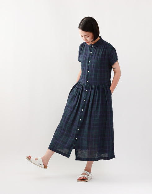 リネンチェックの半袖ギャザーシャツドレス