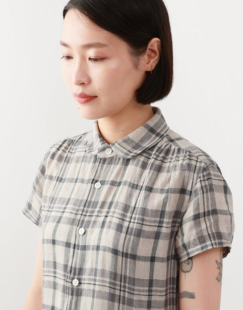 リネンチェックの半袖ギャザーシャツドレス