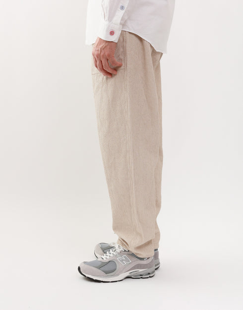 刺し子ドビーのテーパードパンツ