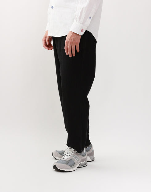 刺し子ドビーのテーパードパンツ