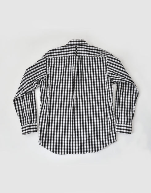 ギンガムのくるみボタンシャツ