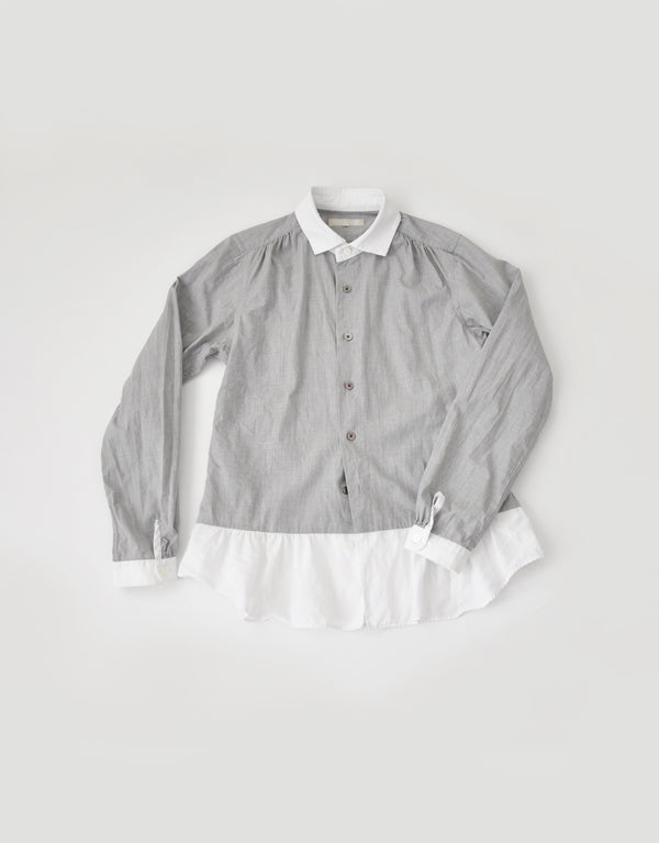 シャンブレーのクレリックギャザーシャツ