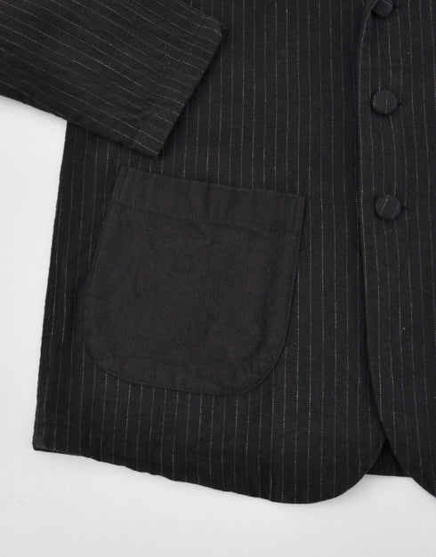 ピンストライプのジャケット