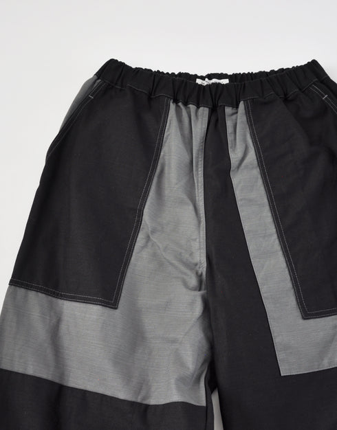 バックサテンのパッチワークパンツ