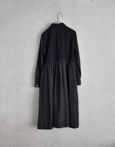 コットンウールの切替ギャザーワンピース