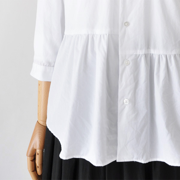 MORIKAGE SHIRT KYOTO | クレリックと白の6分割ギャザーシャツです